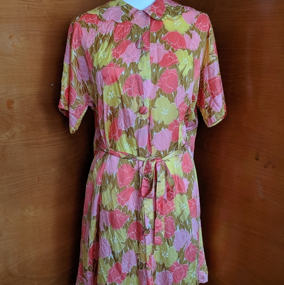 60s Floral Tulip Shirt Dress - Picture 9 of 10